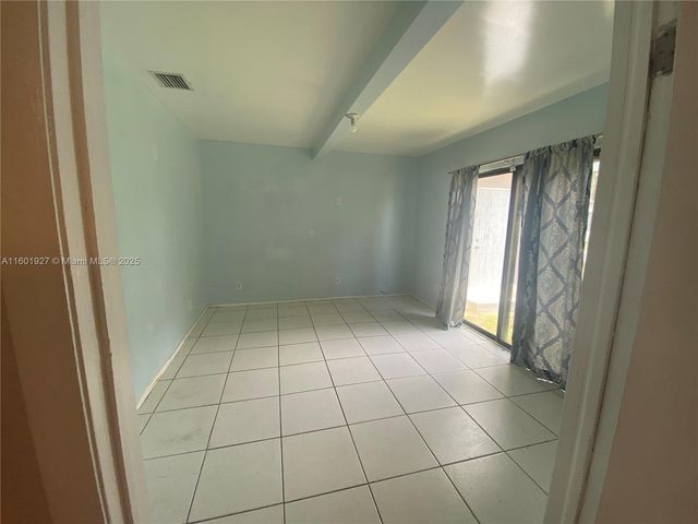 1739 SW 28th Ter, Fort Lauderdale, FL 33312