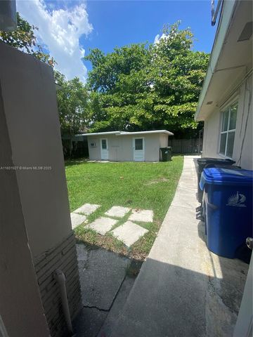 1739 SW 28th Ter, Fort Lauderdale, FL 33312