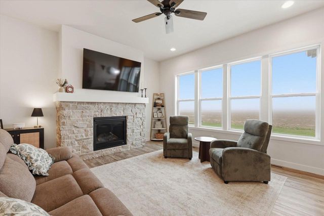 N9376 DUSTY DRIVE, Appleton, WI 54915