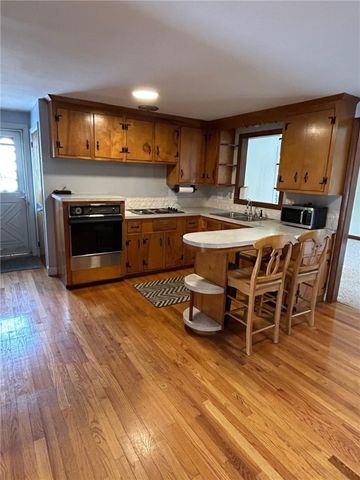 75 Hopeworth Avenue, Bristol, RI 02809