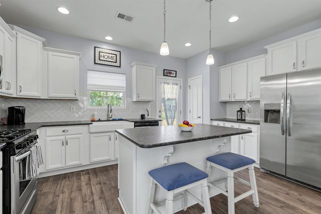 249 Astoria Park Loop, Conway, SC 29526