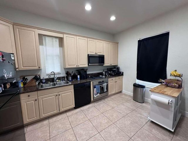 2812 Eagle Rock Circle 906, West Palm Beach, FL 33411