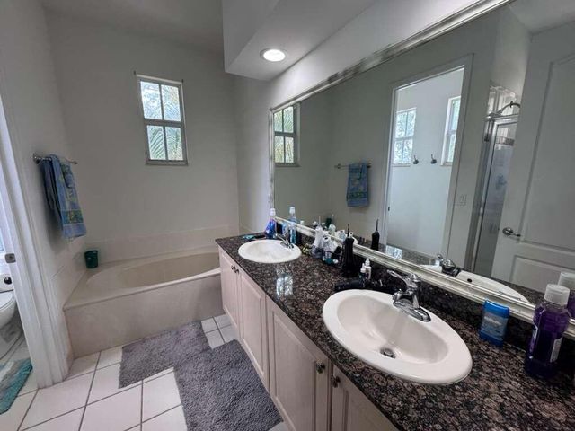 2812 Eagle Rock Circle 906, West Palm Beach, FL 33411