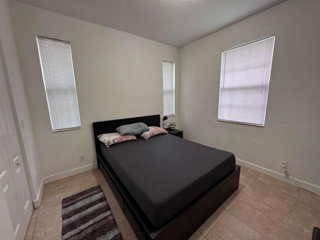 2812 Eagle Rock Circle 906, West Palm Beach, FL 33411