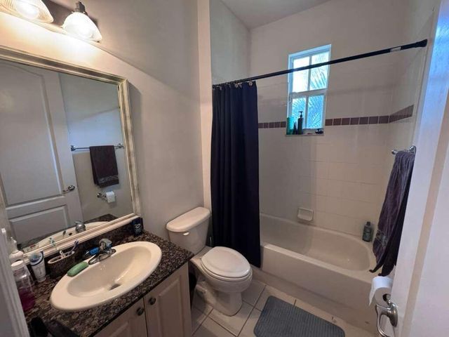 2812 Eagle Rock Circle 906, West Palm Beach, FL 33411