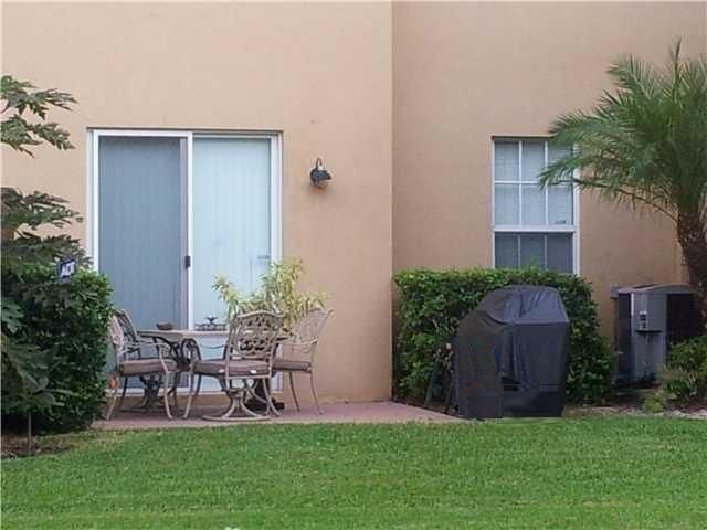 2812 Eagle Rock Circle 906, West Palm Beach, FL 33411