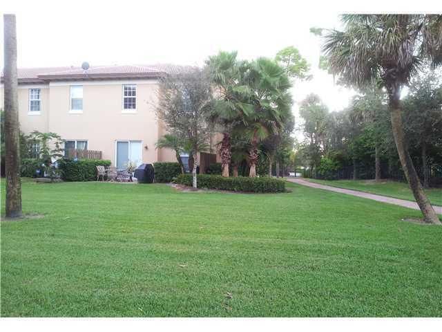 2812 Eagle Rock Circle 906, West Palm Beach, FL 33411