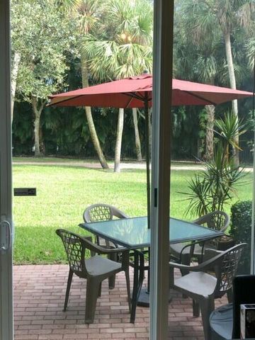 2812 Eagle Rock Circle 906, West Palm Beach, FL 33411