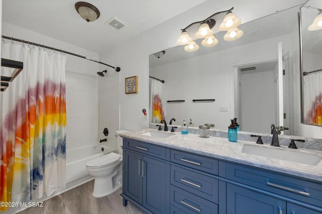 7979 E Maggie Court, Tucson, AZ 85715