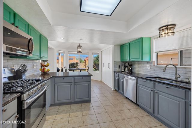 7979 E Maggie Court, Tucson, AZ 85715