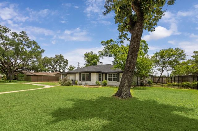 7227 Shavelson Street, Houston, TX 77055