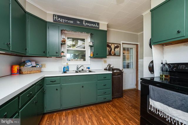 1144 BROWNSVILLE RD, Wernersville, PA 19565