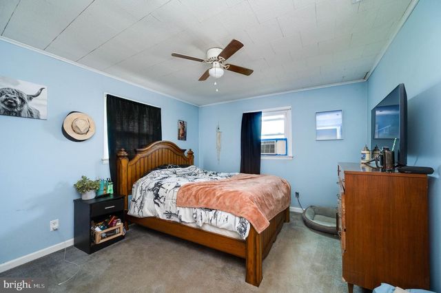 1144 BROWNSVILLE RD, Wernersville, PA 19565