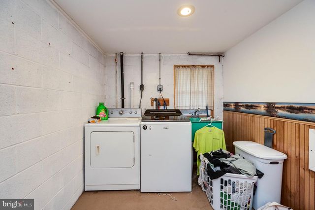 1144 BROWNSVILLE RD, Wernersville, PA 19565