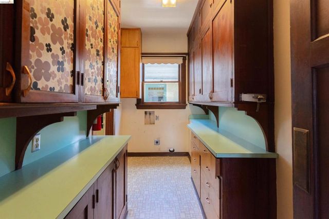 478 Jean St, Oakland, CA 94610
