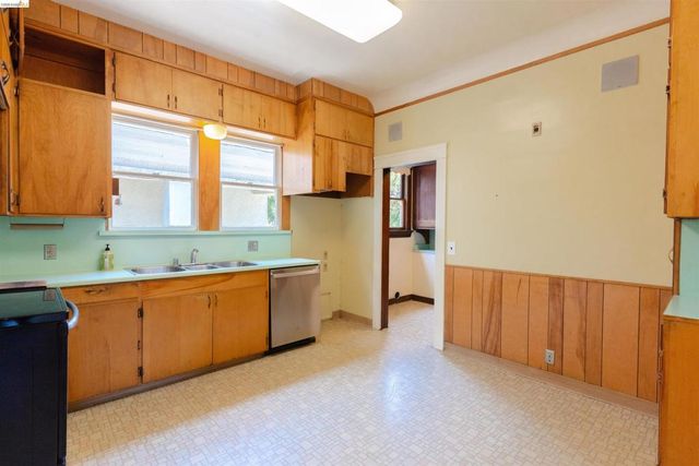 478 Jean St, Oakland, CA 94610