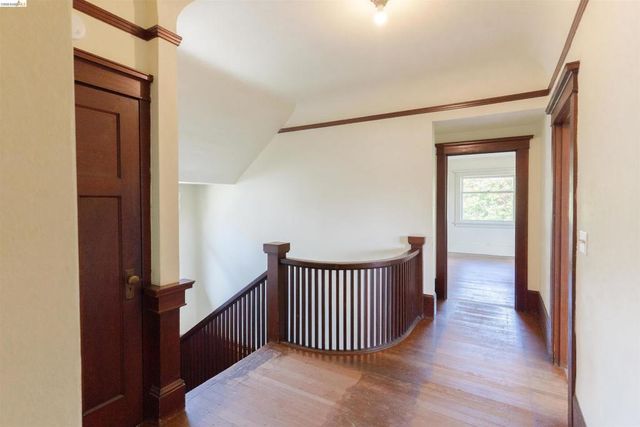 478 Jean St, Oakland, CA 94610