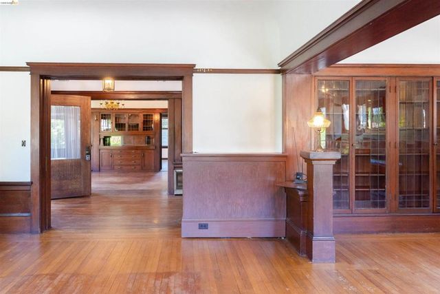 478 Jean St, Oakland, CA 94610