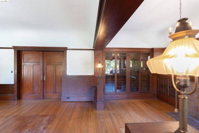 478 Jean St, Oakland, CA 94610