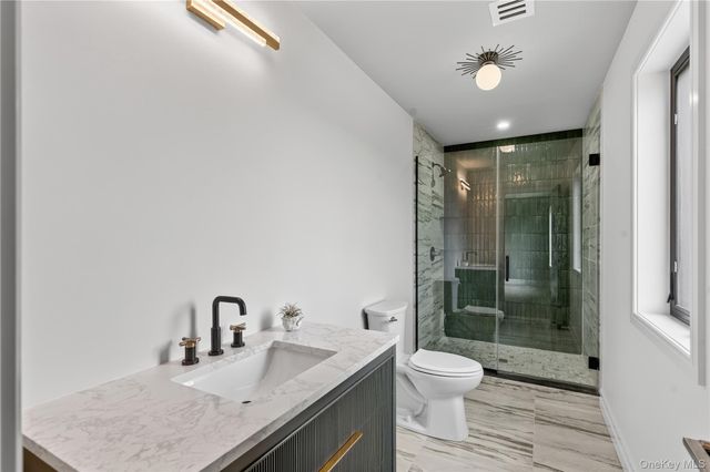 4 Warwick Isle Boulevard, Pine Island, NY 10969