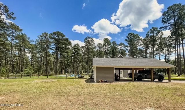 1005 Youngs Road, Vass, NC 28394