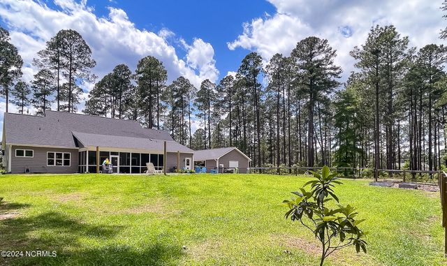 1005 Youngs Road, Vass, NC 28394