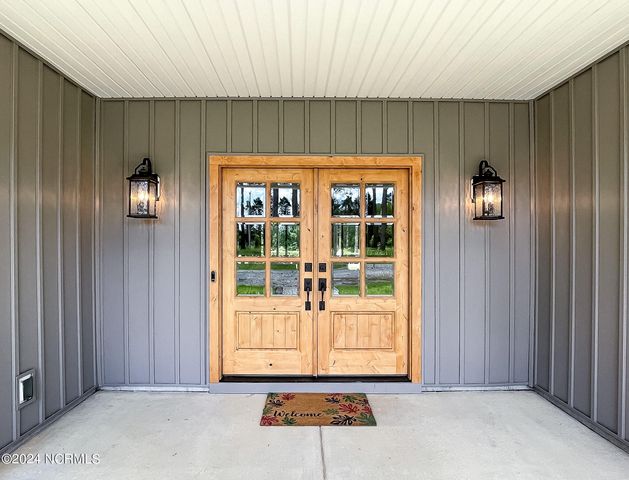 1005 Youngs Road, Vass, NC 28394