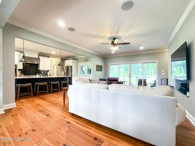 1005 Youngs Road, Vass, NC 28394
