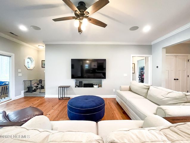 1005 Youngs Road, Vass, NC 28394