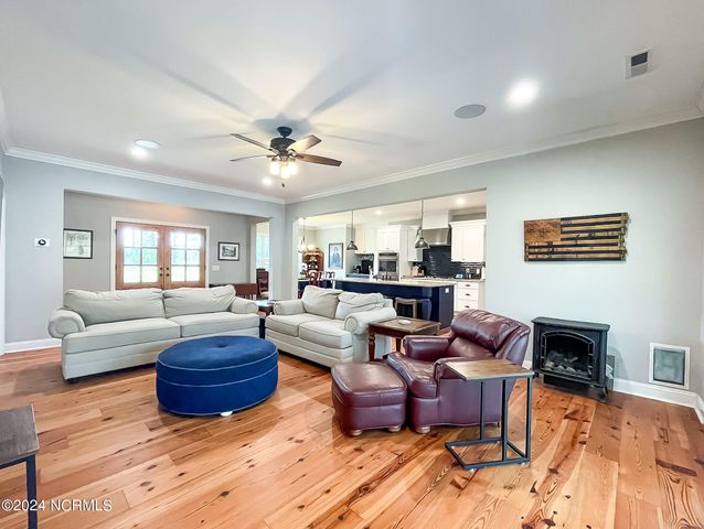 1005 Youngs Road, Vass, NC 28394