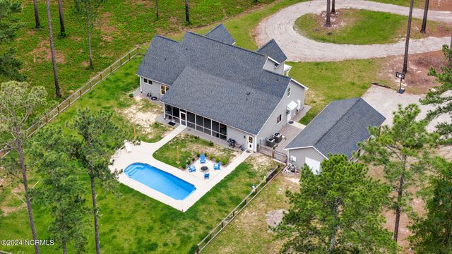 1005 Youngs Road, Vass, NC 28394