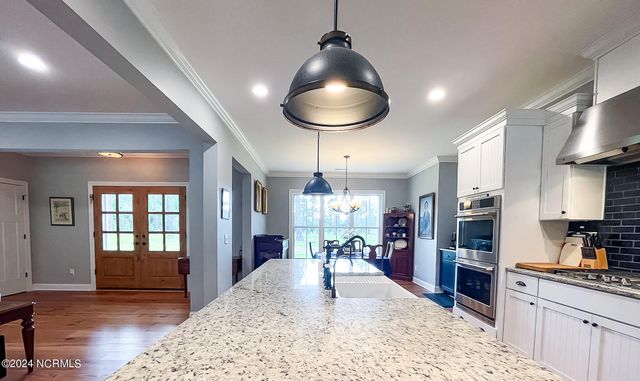 1005 Youngs Road, Vass, NC 28394