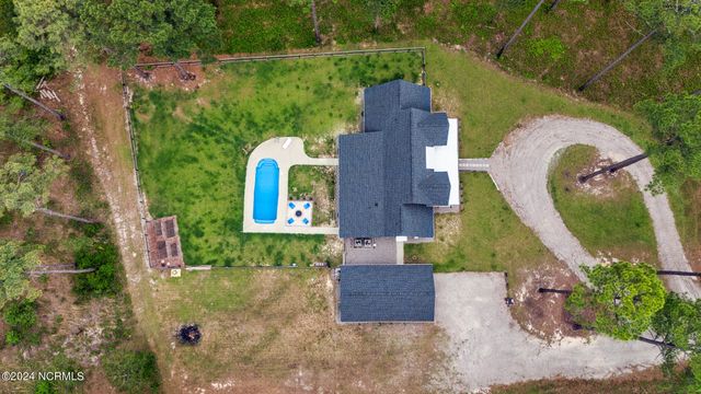 1005 Youngs Road, Vass, NC 28394