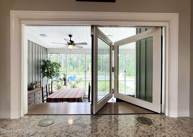 1005 Youngs Road, Vass, NC 28394