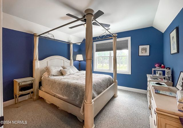 1005 Youngs Road, Vass, NC 28394