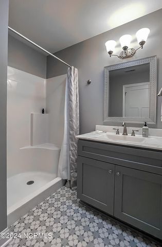 1005 Youngs Road, Vass, NC 28394
