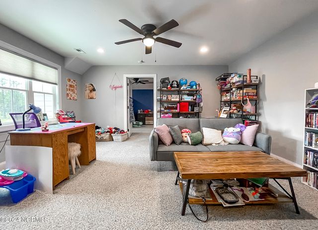 1005 Youngs Road, Vass, NC 28394