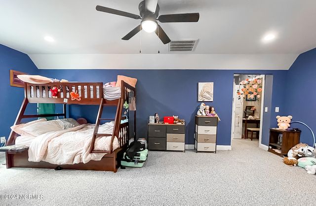 1005 Youngs Road, Vass, NC 28394