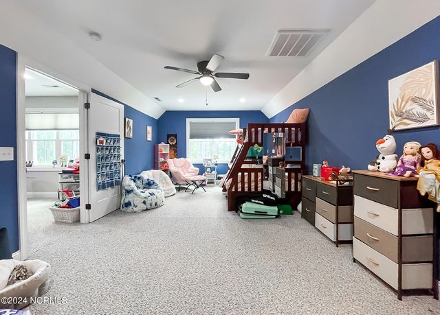 1005 Youngs Road, Vass, NC 28394