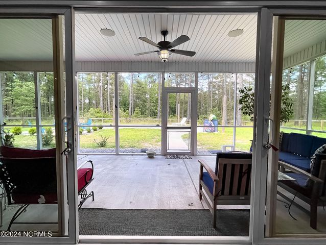 1005 Youngs Road, Vass, NC 28394