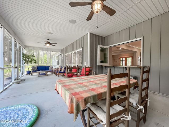 1005 Youngs Road, Vass, NC 28394