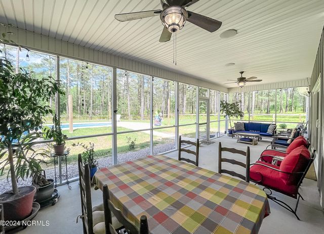 1005 Youngs Road, Vass, NC 28394