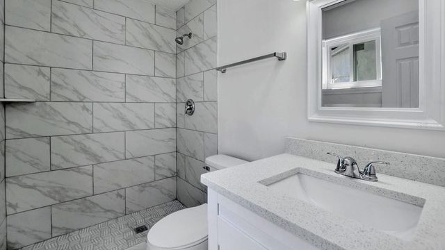 7051 WENTWORTH WAY, New Port Richey, FL 34655