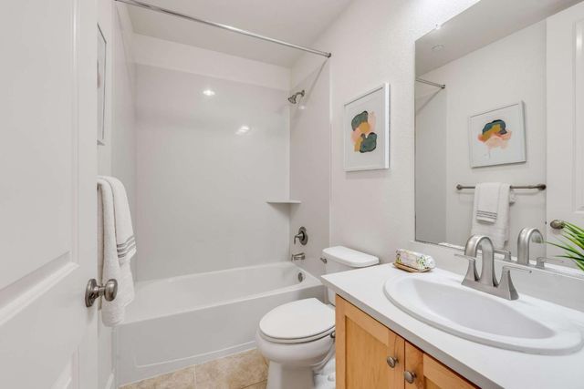 7 Artisan Way, Menlo Park, CA 94025