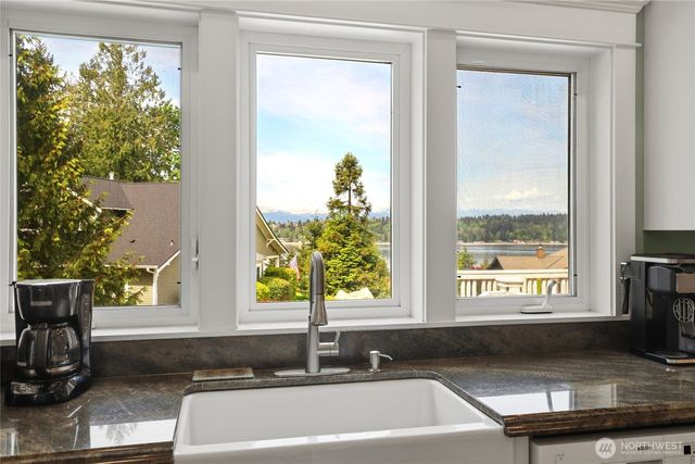 5377 E Blaisdell Lane, Port Orchard, WA 98366
