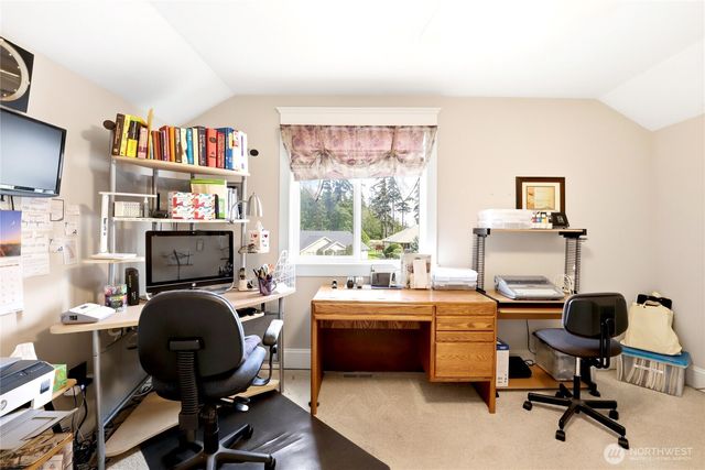 5377 E Blaisdell Lane, Port Orchard, WA 98366