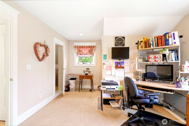 5377 E Blaisdell Lane, Port Orchard, WA 98366