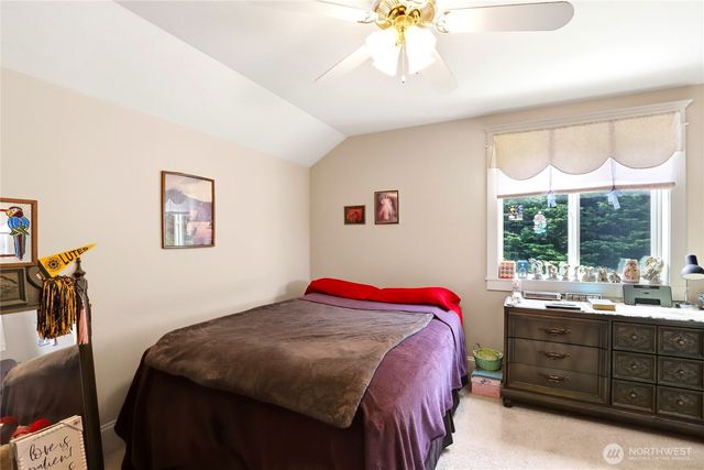 5377 E Blaisdell Lane, Port Orchard, WA 98366
