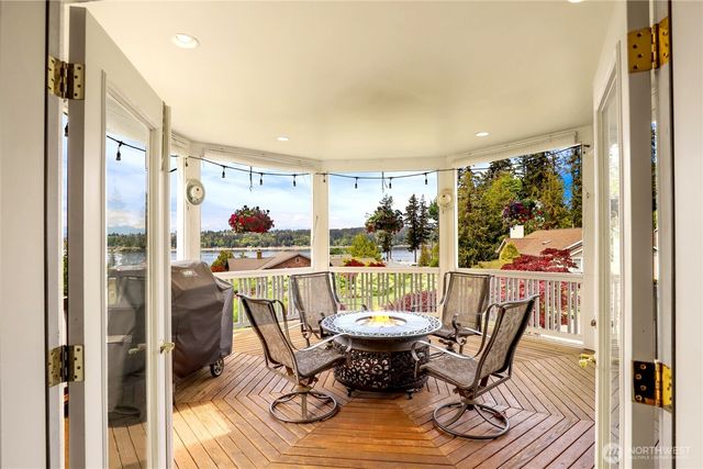 5377 E Blaisdell Lane, Port Orchard, WA 98366