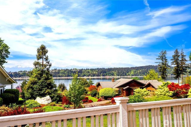 5377 E Blaisdell Lane, Port Orchard, WA 98366